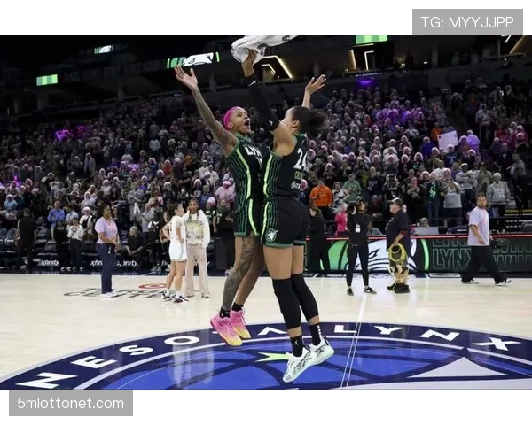 海外赛季收官，多位WNBA球星陆续返回美国报到